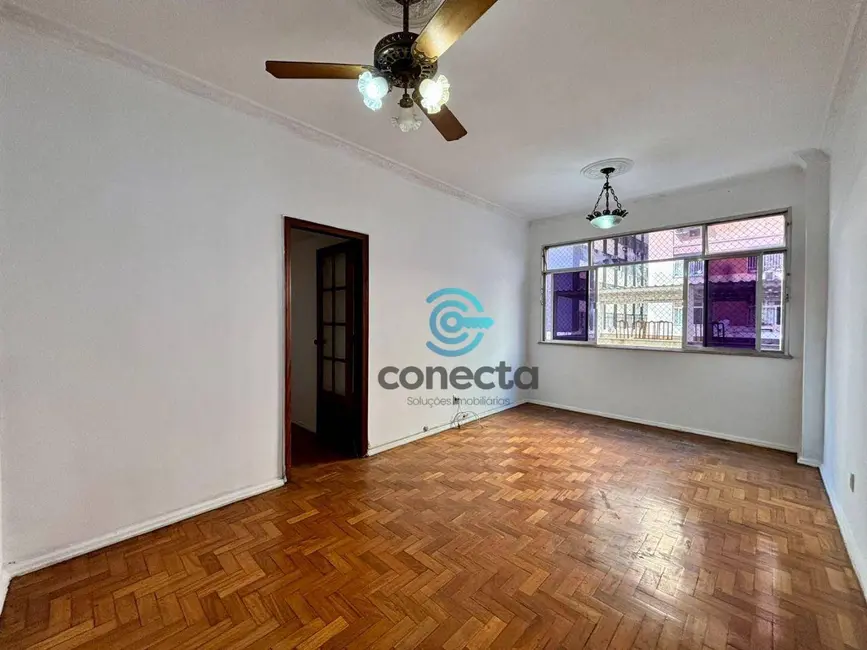 Apartamento com 3 quartos à venda, 85m2 em Icaraí, Niteroi - RJ - imagem 3 Foto 3 de Apartamento com 3 quartos à venda, 85m2 em Icaraí, Niteroi - RJ