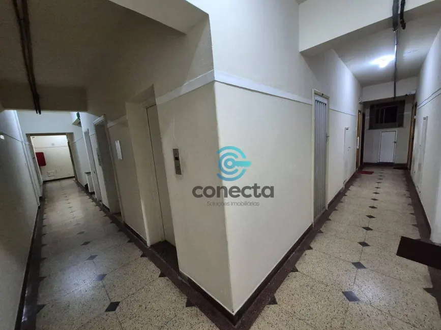 Apartamento com 1 quarto para alugar, 35m2 em Centro, Niteroi - RJ - imagem 8 Foto 8 de Apartamento com 1 quarto para alugar, 35m2 em Centro, Niteroi - RJ