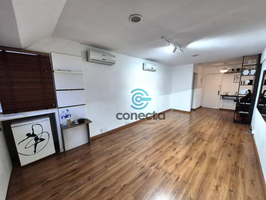 Sala Comercial à venda e para alugar, 30m2 em São Francisco, Niteroi - RJ - imagem 3 Foto 3 de Sala Comercial à venda e para alugar, 30m2 em São Francisco, Niteroi - RJ