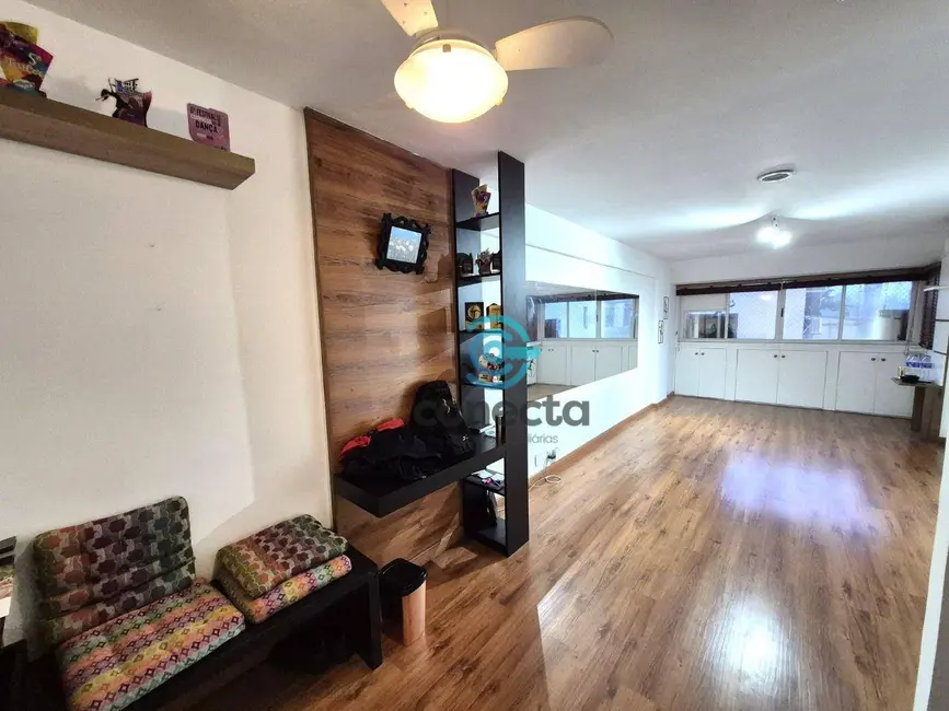 Sala Comercial à venda e para alugar, 30m2 em São Francisco, Niteroi - RJ - imagem 2 Foto 2 de Sala Comercial à venda e para alugar, 30m2 em São Francisco, Niteroi - RJ