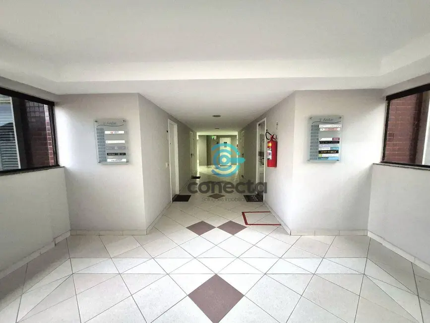 Sala Comercial à venda e para alugar, 30m2 em São Francisco, Niteroi - RJ - imagem 7 Foto 7 de Sala Comercial à venda e para alugar, 30m2 em São Francisco, Niteroi - RJ