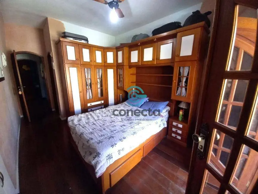 Foto 9 de Casa com 5 quartos à venda, 200m2 em Zé Garoto, Sao Goncalo - RJ