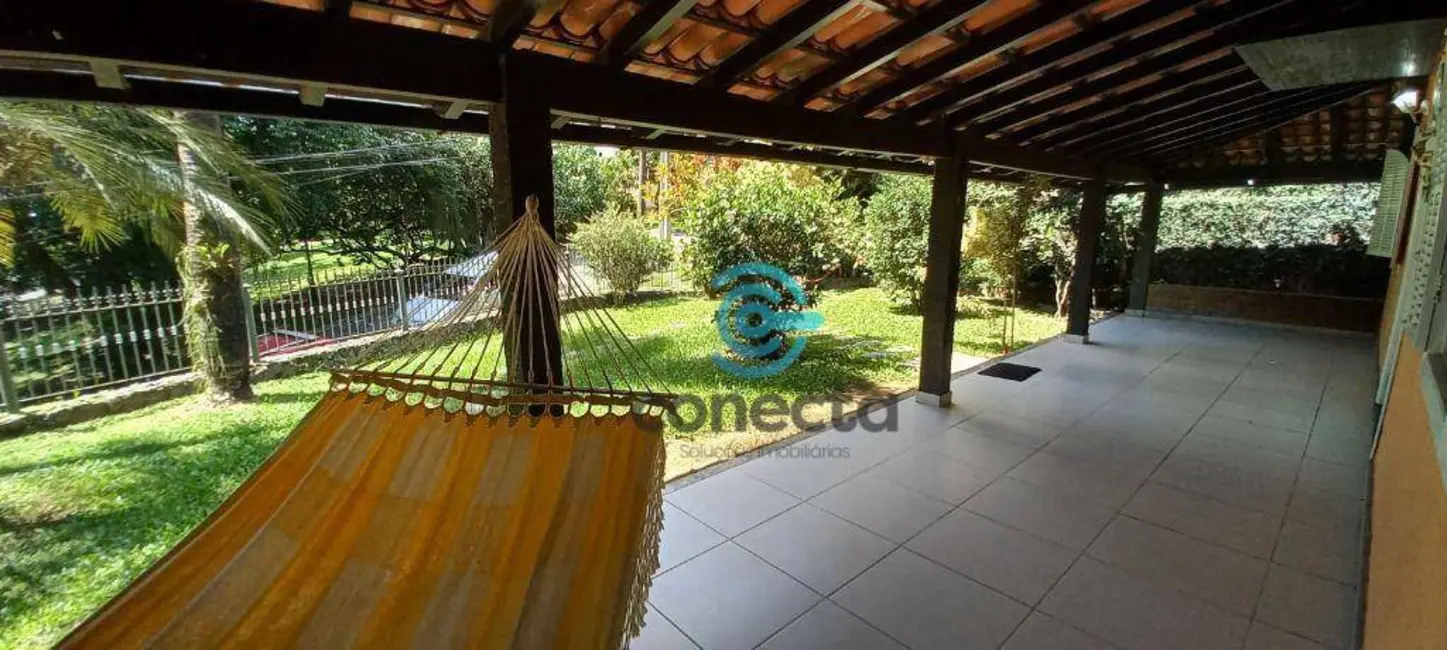 Casa de Condomínio com 5 quartos à venda e para alugar, 250m2 em Rio do Ouro, Niteroi - RJ - imagem 8 Foto 8 de Casa de Condomínio com 5 quartos à venda e para alugar, 250m2 em Rio do Ouro, Niteroi - RJ