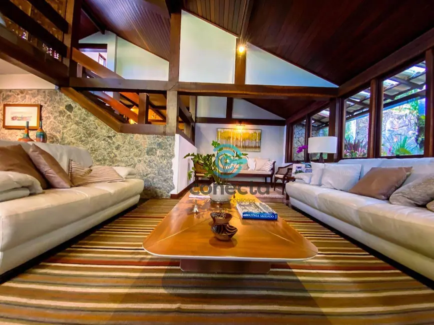 Foto 3 de Casa de Condomínio com 4 quartos à venda, 350m2 em Itaipu, Niteroi - RJ