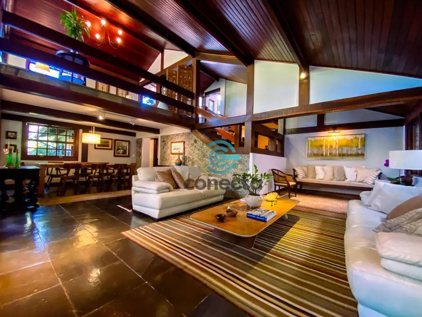 Foto 2 de Casa de Condomínio com 4 quartos à venda, 350m2 em Itaipu, Niteroi - RJ