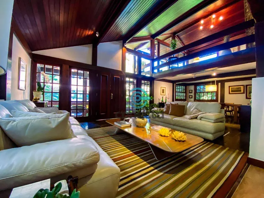 Foto 4 de Casa de Condomínio com 4 quartos à venda, 350m2 em Itaipu, Niteroi - RJ