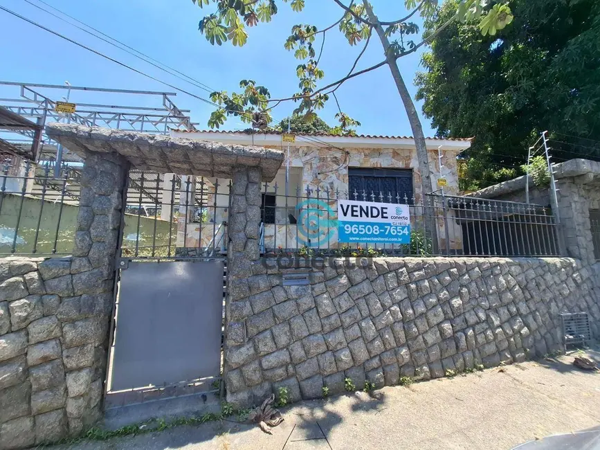 Foto 3 de Casa com 5 quartos à venda, 450m2 em Colubande, Sao Goncalo - RJ