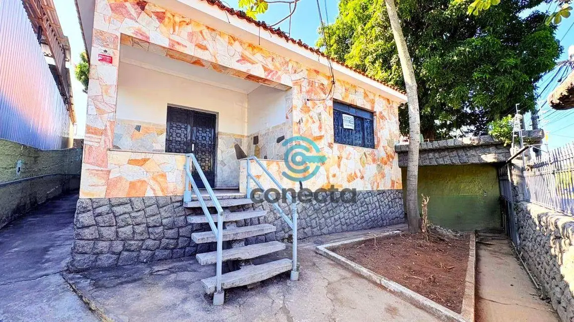 Casa com 5 quartos à venda, 450m2 em Colubande, Sao Goncalo - RJ - imagem 1 Foto 1 de Casa com 5 quartos à venda, 450m2 em Colubande, Sao Goncalo - RJ