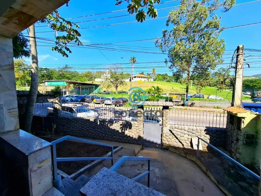 Casa com 5 quartos à venda, 450m2 em Colubande, Sao Goncalo - RJ - imagem 2 Foto 2 de Casa com 5 quartos à venda, 450m2 em Colubande, Sao Goncalo - RJ