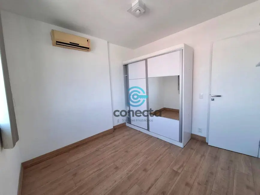 Apartamento com 3 quartos para alugar, 202m2 em Boa Viagem, Niteroi - RJ - imagem 9 Foto 9 de Apartamento com 3 quartos para alugar, 202m2 em Boa Viagem, Niteroi - RJ