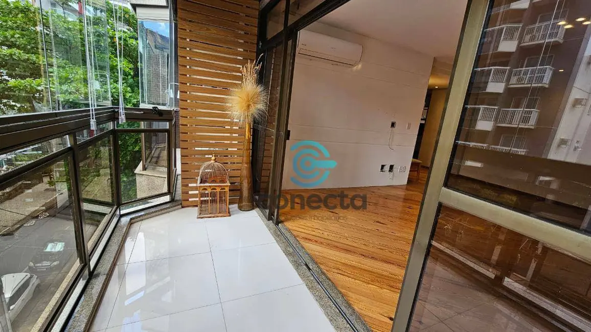 Foto 3 de Apartamento com 3 quartos à venda, 140m2 em Icaraí, Niteroi - RJ