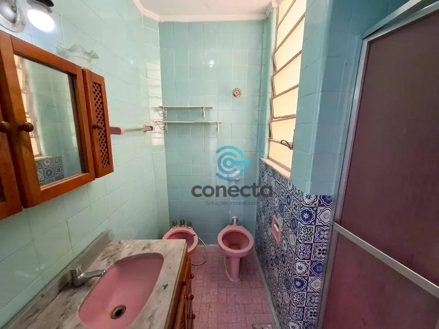 Apartamento com 2 quartos para alugar, 70m2 em Centro, Niteroi - RJ - imagem 6 Foto 6 de Apartamento com 2 quartos para alugar, 70m2 em Centro, Niteroi - RJ