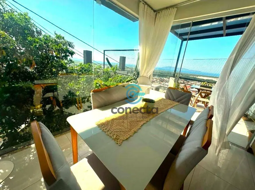 Casa de Condomínio com 2 quartos à venda, 300m2 em Ogiva, Cabo Frio - RJ - imagem 8 Foto 8 de Casa de Condomínio com 2 quartos à venda, 300m2 em Ogiva, Cabo Frio - RJ