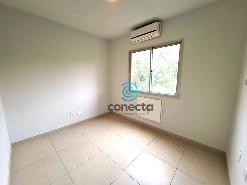 Apartamento com 2 quartos para alugar, 122m2 em Icaraí, Niteroi - RJ - imagem 9 Foto 9 de Apartamento com 2 quartos para alugar, 122m2 em Icaraí, Niteroi - RJ