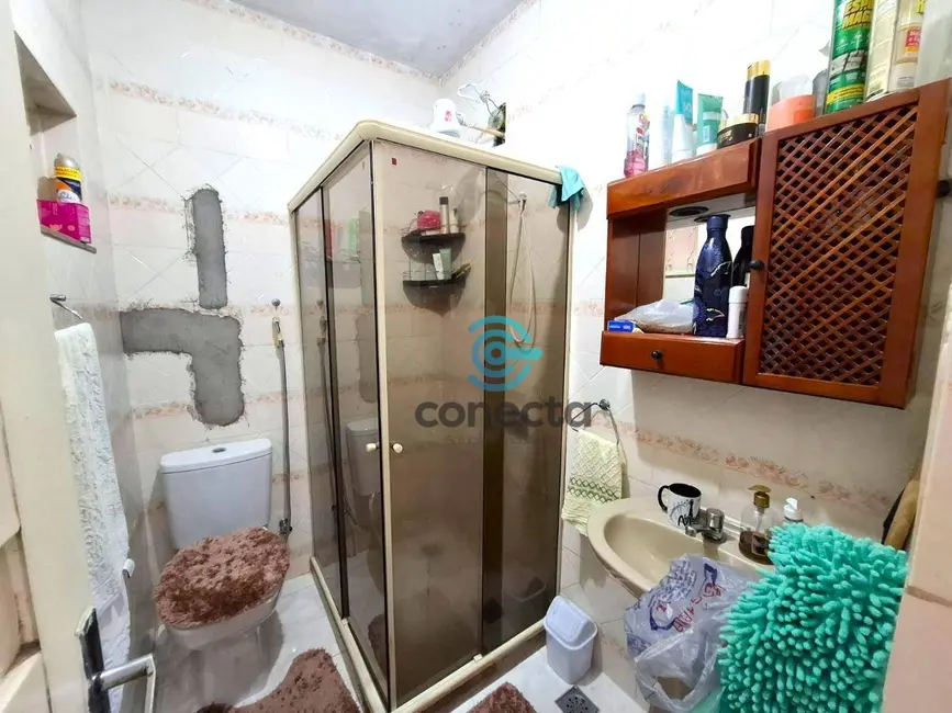 Casa com 7 quartos à venda, 527m2 em Centro, Sao Goncalo - RJ - imagem 8 Foto 8 de Casa com 7 quartos à venda, 527m2 em Centro, Sao Goncalo - RJ