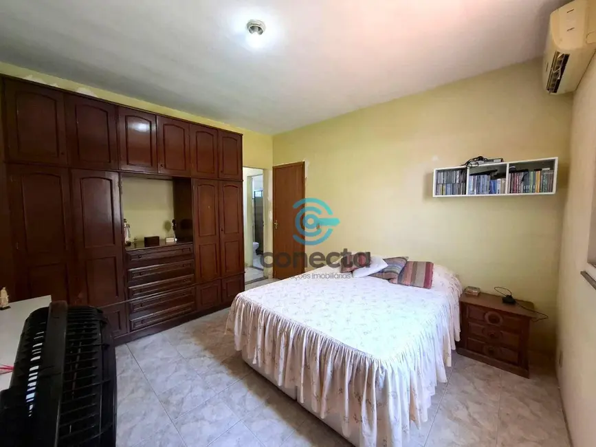 Casa com 7 quartos à venda, 527m2 em Centro, Sao Goncalo - RJ - imagem 7 Foto 7 de Casa com 7 quartos à venda, 527m2 em Centro, Sao Goncalo - RJ