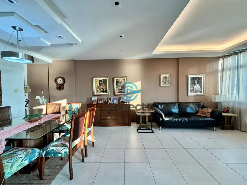 Foto 4 de Apartamento com 2 quartos à venda, 150m2 em Icaraí, Niteroi - RJ