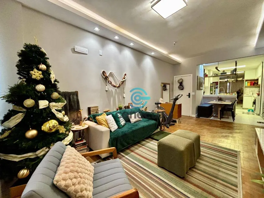 Apartamento com 3 quartos à venda, 140m2 em Icaraí, Niteroi - RJ - imagem 4 Foto 4 de Apartamento com 3 quartos à venda, 140m2 em Icaraí, Niteroi - RJ