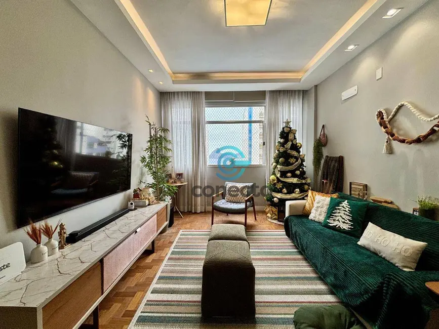 Apartamento com 3 quartos à venda, 140m2 em Icaraí, Niteroi - RJ - imagem 2 Foto 2 de Apartamento com 3 quartos à venda, 140m2 em Icaraí, Niteroi - RJ