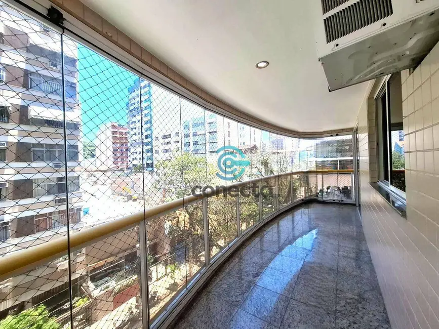 Apartamento com 2 quartos para alugar, 141m2 em Icaraí, Niteroi - RJ - imagem 3 Foto 3 de Apartamento com 2 quartos para alugar, 141m2 em Icaraí, Niteroi - RJ