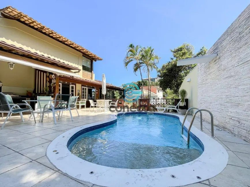 Foto 2 de Casa de Condomínio com 4 quartos para alugar, 364m2 em Charitas, Niteroi - RJ