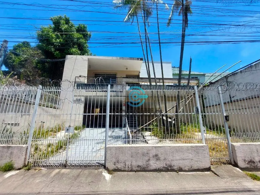 Casa com 4 quartos para alugar, 300m2 em Zé Garoto, Sao Goncalo - RJ - imagem 2 Foto 2 de Casa com 4 quartos para alugar, 300m2 em Zé Garoto, Sao Goncalo - RJ