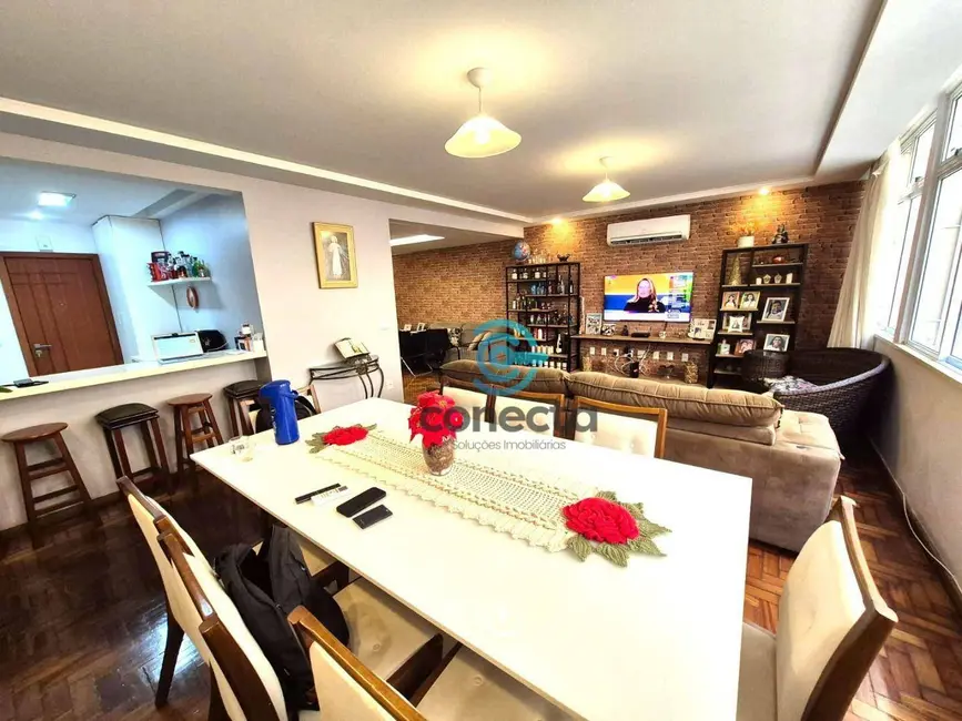 Foto 2 de Apartamento com 3 quartos para alugar, 150m2 em Icaraí, Niteroi - RJ