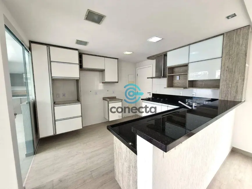 Casa com 3 quartos à venda e para alugar, 225m2 em Piratininga, Niteroi - RJ - imagem 7 Foto 7 de Casa com 3 quartos à venda e para alugar, 225m2 em Piratininga, Niteroi - RJ