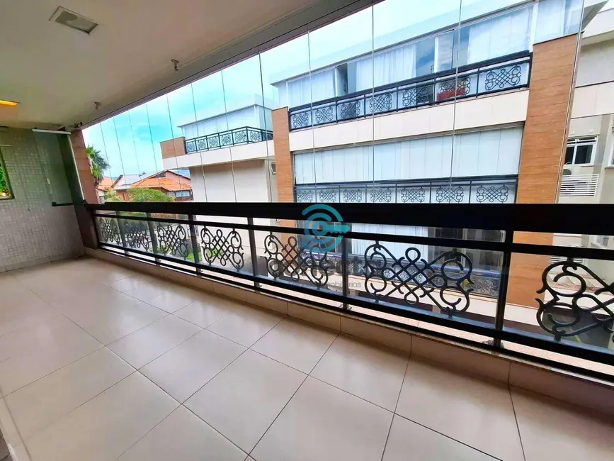 Apartamento com 3 quartos à venda, 111m2 em Camboinhas, Niteroi - RJ - imagem 2 Foto 2 de Apartamento com 3 quartos à venda, 111m2 em Camboinhas, Niteroi - RJ