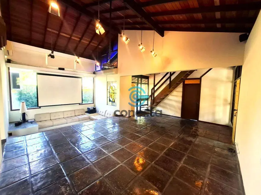 Foto 2 de Casa de Condomínio com 3 quartos para alugar, 242m2 em Itaipu, Niteroi - RJ