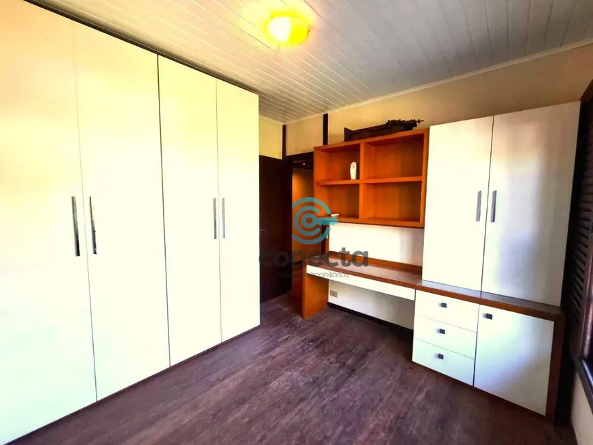 Foto 7 de Casa de Condomínio com 3 quartos para alugar, 242m2 em Itaipu, Niteroi - RJ