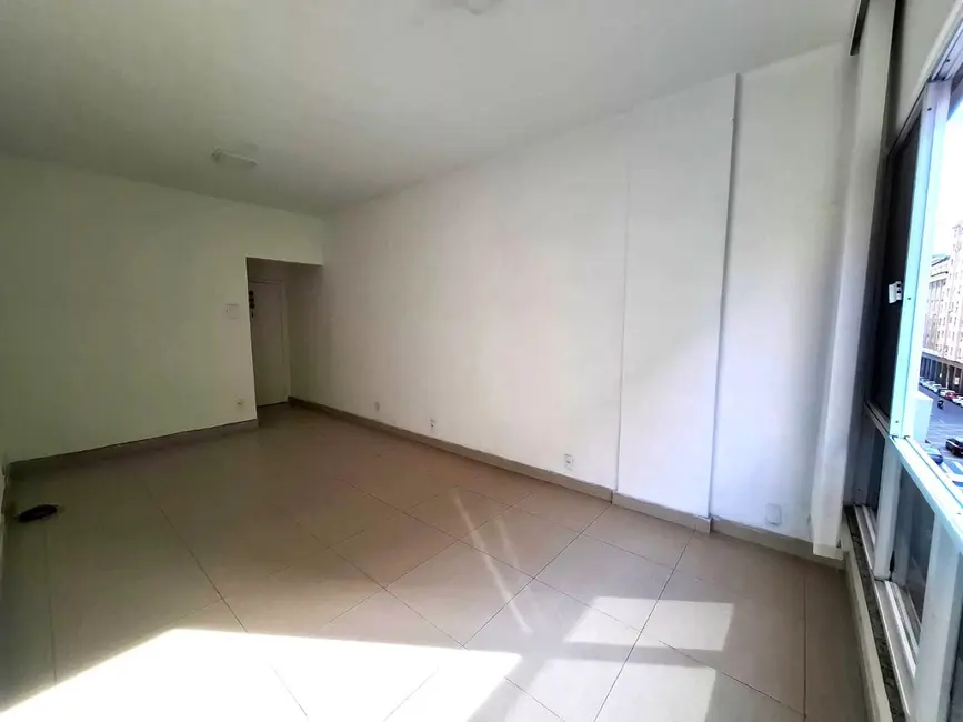 Sala Comercial para alugar, 28m2 em Centro, Niteroi - RJ - imagem 5 Foto 5 de Sala Comercial para alugar, 28m2 em Centro, Niteroi - RJ