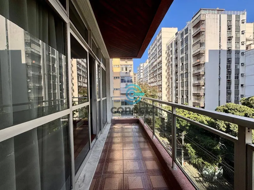 Apartamento com 3 quartos à venda, 120m2 em Icaraí, Niteroi - RJ - imagem 1 Foto 1 de Apartamento com 3 quartos à venda, 120m2 em Icaraí, Niteroi - RJ