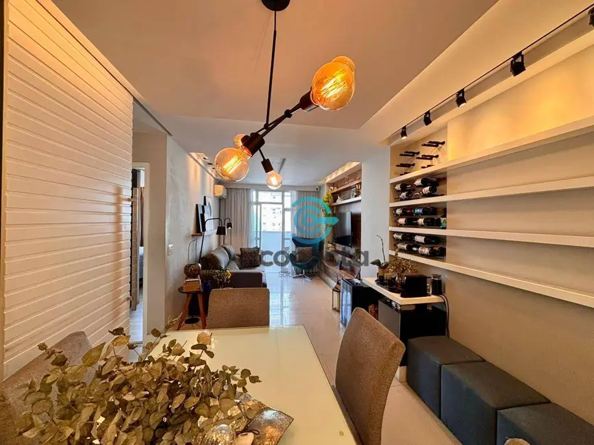 Apartamento com 2 quartos à venda, 98m2 em Icaraí, Niteroi - RJ - imagem 5 Foto 5 de Apartamento com 2 quartos à venda, 98m2 em Icaraí, Niteroi - RJ