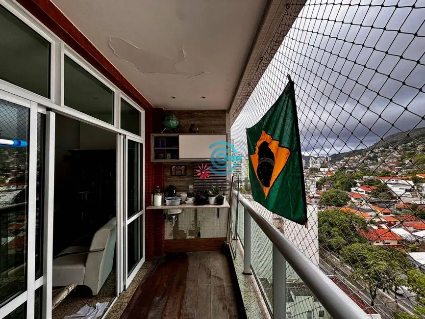 Apartamento com 3 quartos à venda, 125m2 em Icaraí, Niteroi - RJ - imagem 2 Foto 2 de Apartamento com 3 quartos à venda, 125m2 em Icaraí, Niteroi - RJ