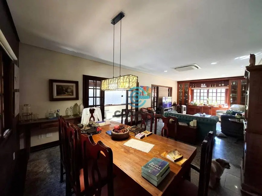 Casa com 4 quartos à venda e para alugar, 405m2 em São Francisco, Niteroi - RJ - imagem 7 Foto 7 de Casa com 4 quartos à venda e para alugar, 405m2 em São Francisco, Niteroi - RJ