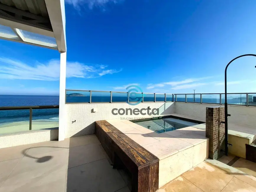 Cobertura com 3 quartos à venda, 121m2 em Piratininga, Niteroi - RJ - imagem 4 Foto 4 de Cobertura com 3 quartos à venda, 121m2 em Piratininga, Niteroi - RJ