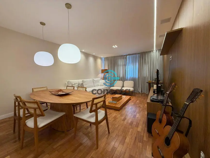 Apartamento com 3 quartos à venda, 202m2 em Icaraí, Niteroi - RJ - imagem 1 Foto 1 de Apartamento com 3 quartos à venda, 202m2 em Icaraí, Niteroi - RJ