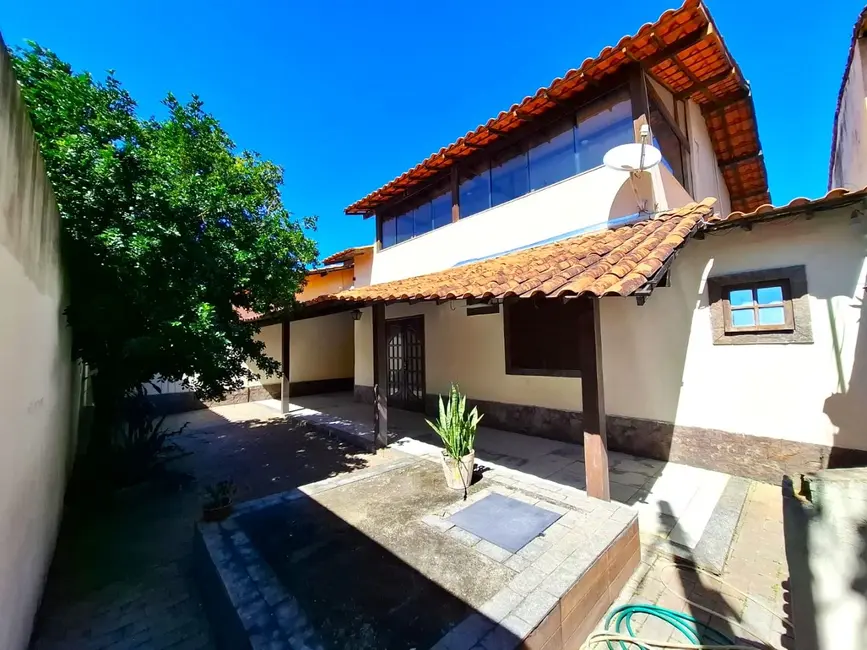 Casa de Condomínio com 3 quartos à venda e para alugar, 360m2 em Itaipu, Niteroi - RJ - imagem 2 Foto 2 de Casa de Condomínio com 3 quartos à venda e para alugar, 360m2 em Itaipu, Niteroi - RJ