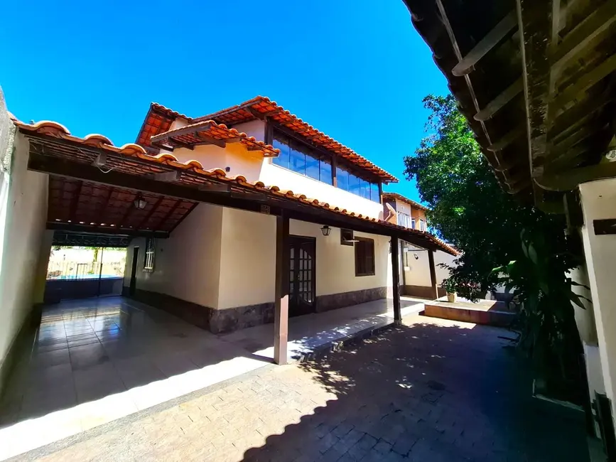 Casa de Condomínio com 3 quartos à venda e para alugar, 360m2 em Itaipu, Niteroi - RJ - imagem 1 Foto 1 de Casa de Condomínio com 3 quartos à venda e para alugar, 360m2 em Itaipu, Niteroi - RJ