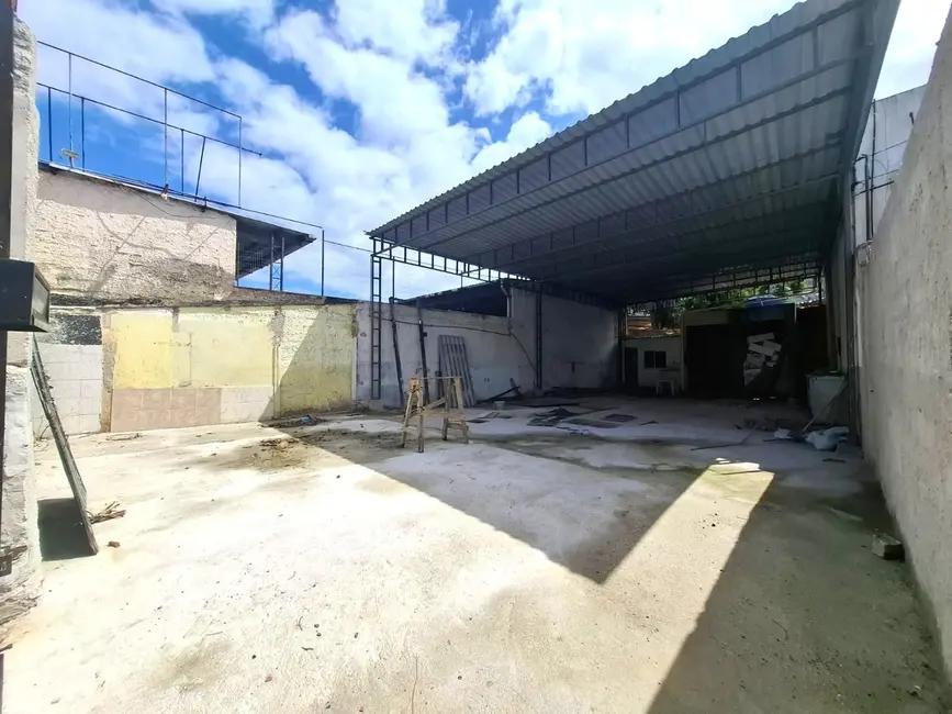 Armazém / Galpão para alugar, 260m2 em Piratininga, Niteroi - RJ - imagem 1 Foto 1 de Armazém / Galpão para alugar, 260m2 em Piratininga, Niteroi - RJ