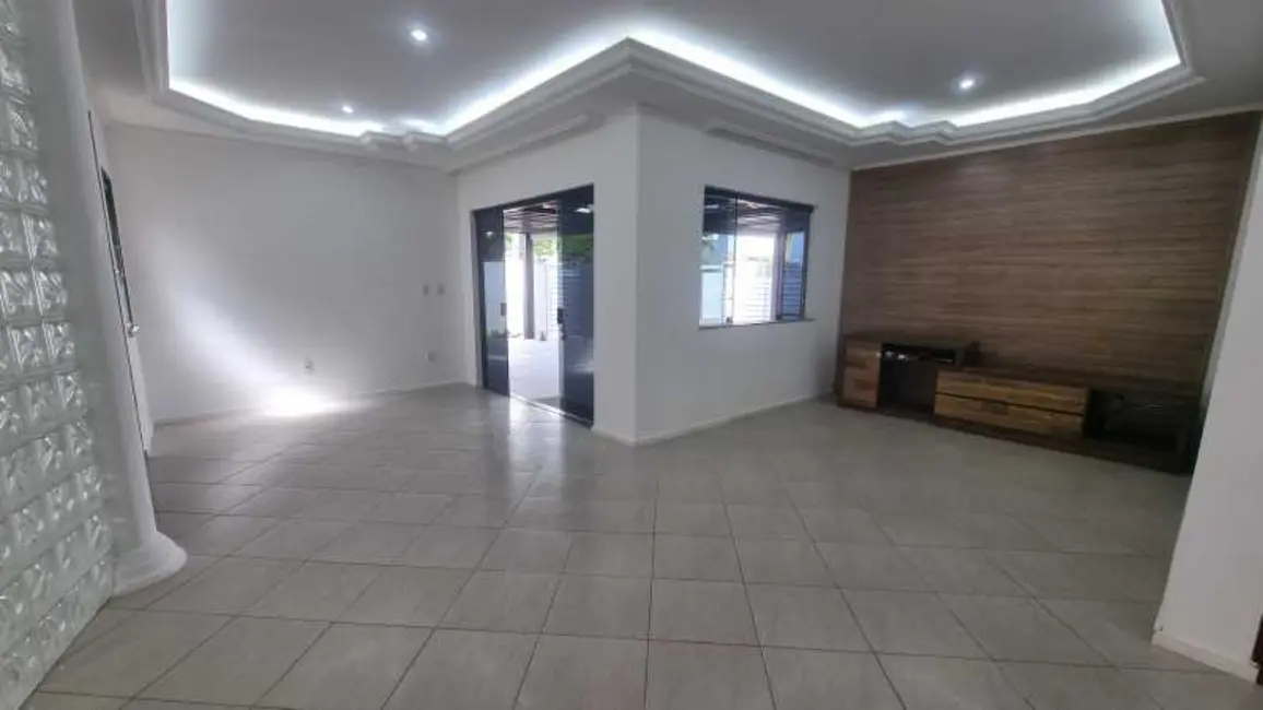 Foto 4 de Casa de Condomínio com 4 quartos à venda, 270m2 em Lauro De Freitas - BA
