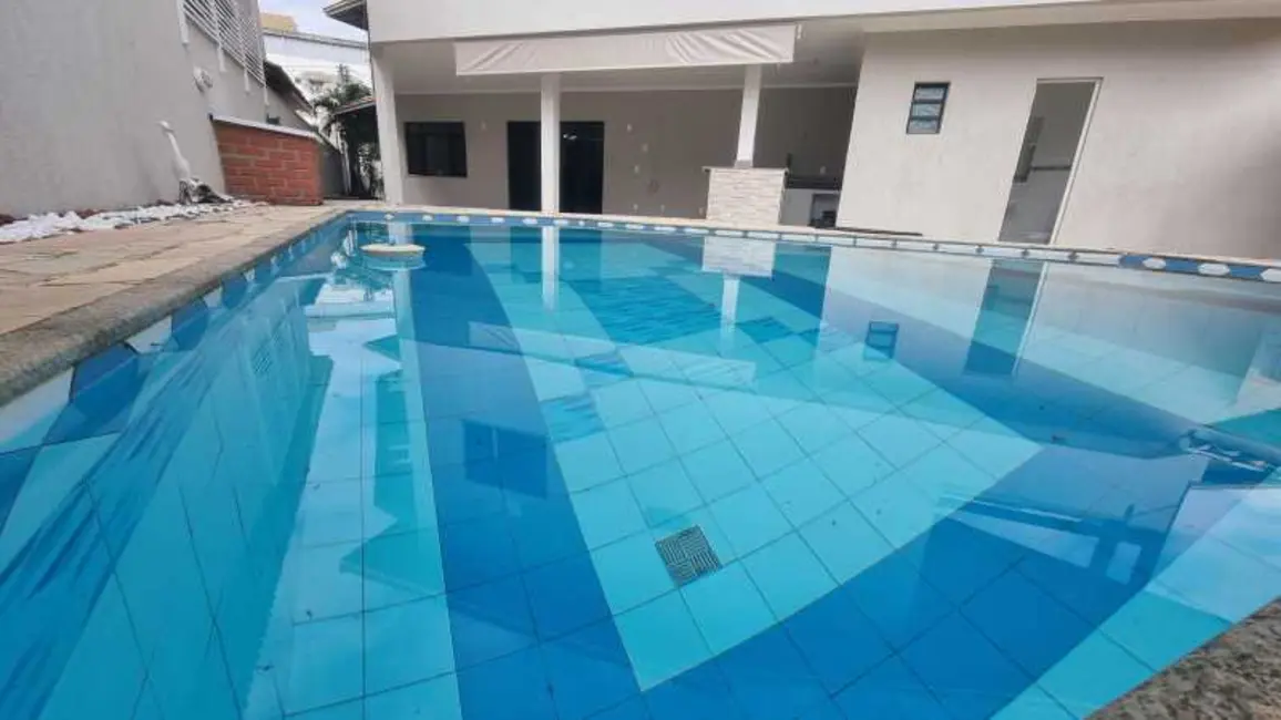 Foto 2 de Casa de Condomínio com 4 quartos à venda, 270m2 em Lauro De Freitas - BA