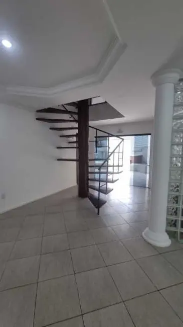 Foto 3 de Casa de Condomínio com 4 quartos à venda, 270m2 em Lauro De Freitas - BA