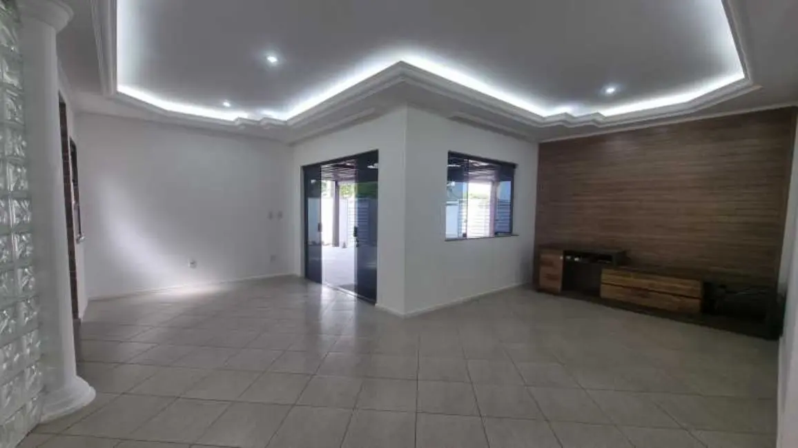 Foto 5 de Casa de Condomínio com 4 quartos à venda, 270m2 em Lauro De Freitas - BA
