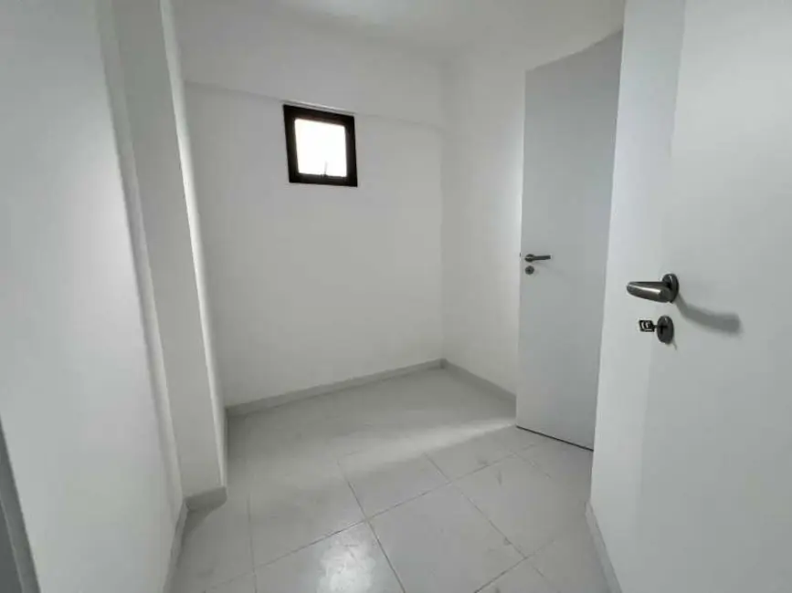 Apartamento com 3 quartos à venda, 114m2 em Salvador - BA - imagem 8 Foto 8 de Apartamento com 3 quartos à venda, 114m2 em Salvador - BA