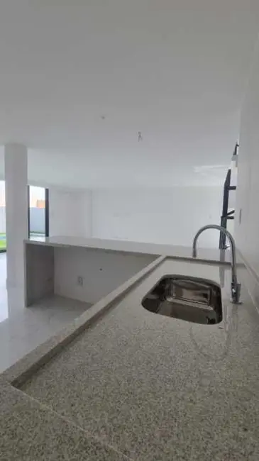 Foto 4 de Casa de Condomínio com 4 quartos à venda, 280m2 em Camacari - BA