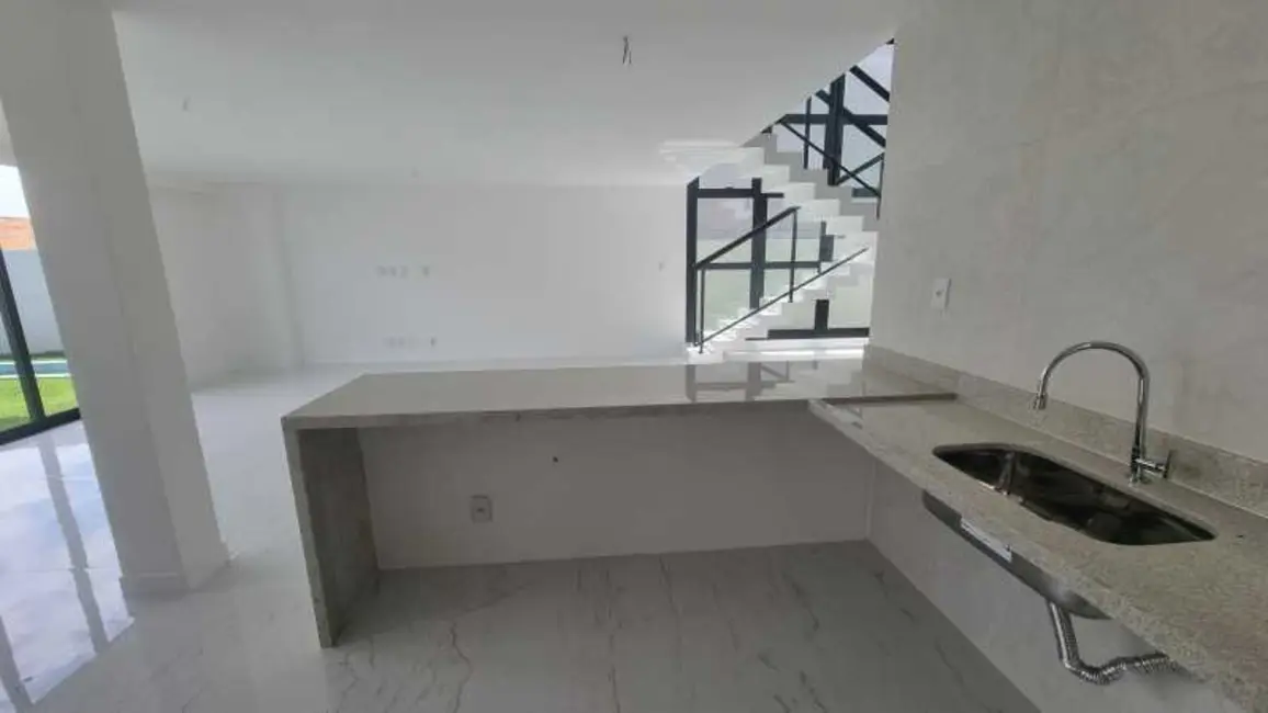 Foto 5 de Casa de Condomínio com 4 quartos à venda, 280m2 em Camacari - BA