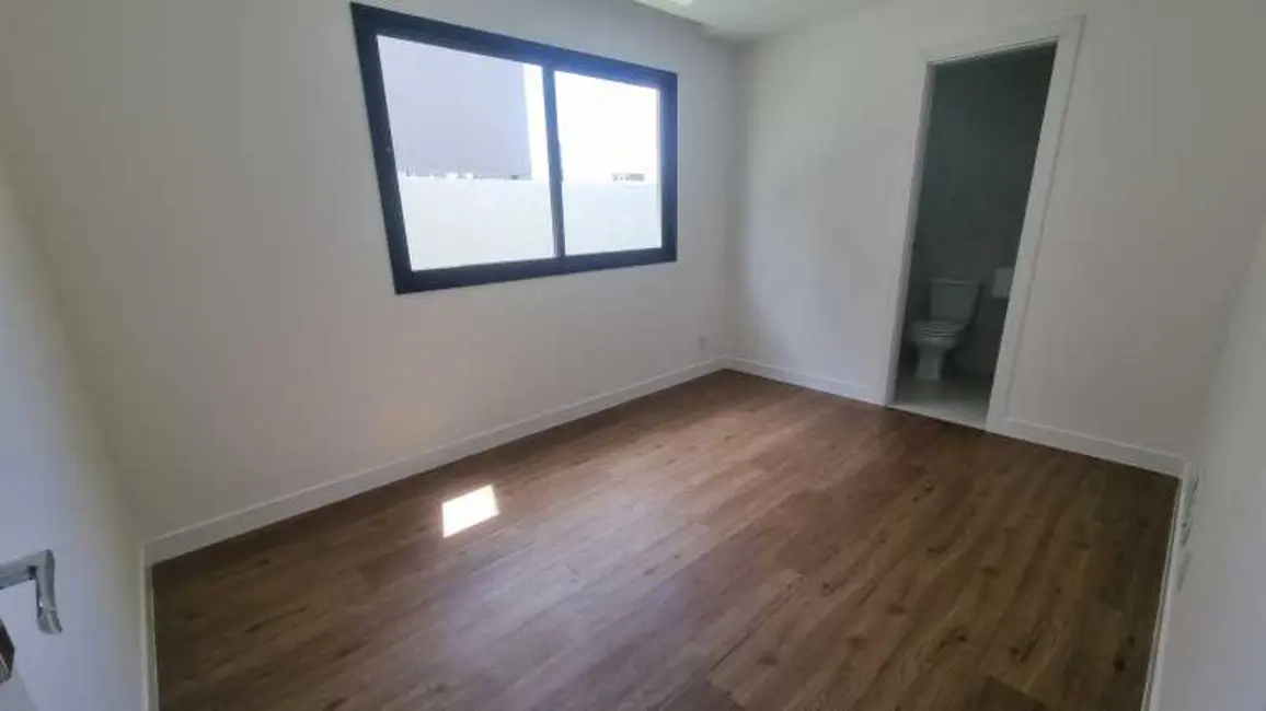Foto 6 de Casa de Condomínio com 4 quartos à venda, 280m2 em Camacari - BA