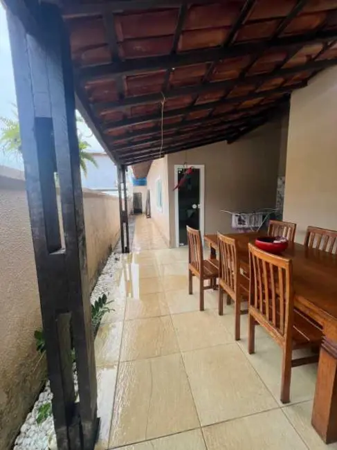 Foto 3 de Casa de Condomínio com 3 quartos à venda, 220m2 em Camacari - BA